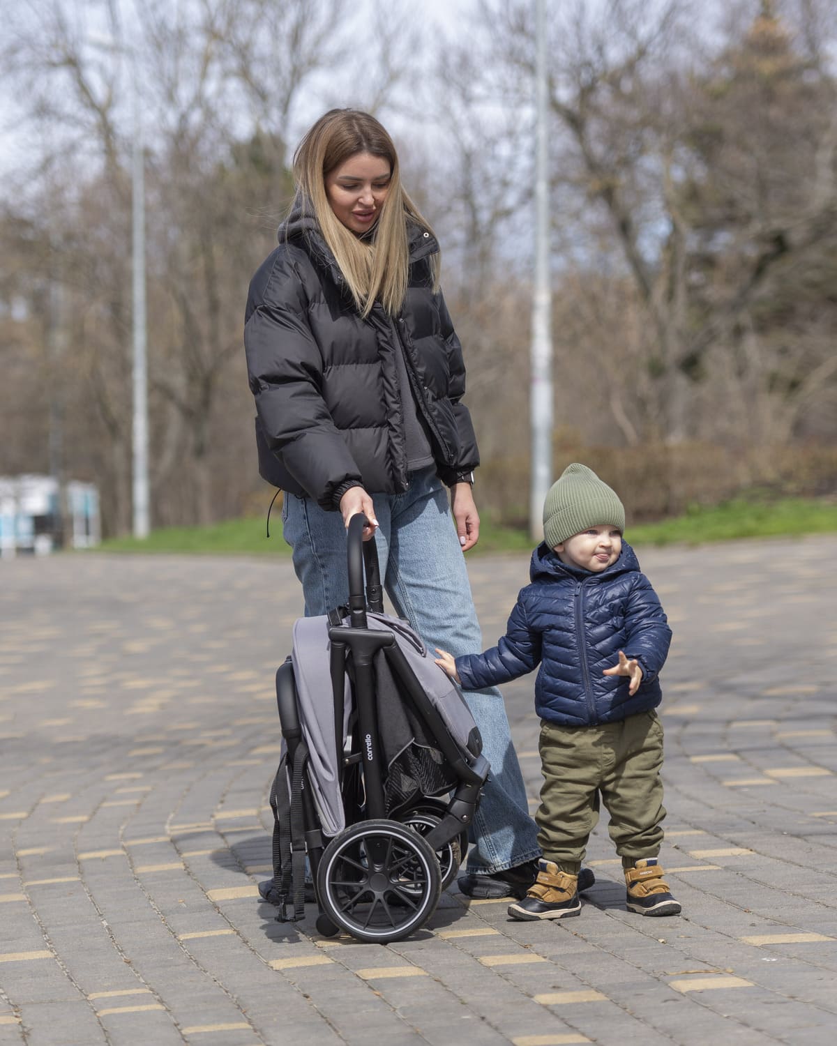 SILLA LIGERA CARRELLO NERO