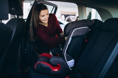 Cómo usar adecuadamente la silla de coches para bebes